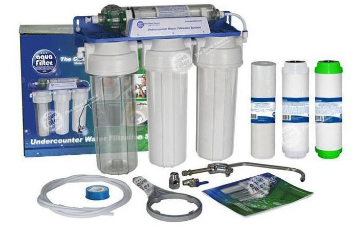 Натрубный фильтр 10" с прозрач. корпус.и синей крыш,с воздуш.кл.-резьба 1",ключ,кроншт. АКВАБРАЙТ